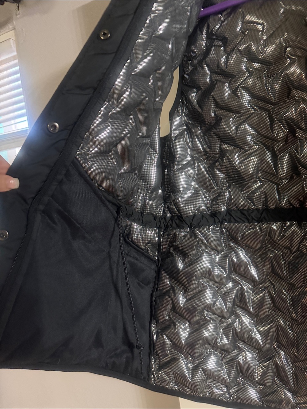 Columbia Black hooded insulated Quilted Vest - Picture 4 of 7